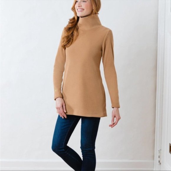 Dudley Stephens Sweaters - Dudley Stephens Cobble Hill Fleece Pullover Top Sweater in Camel- Women's Large